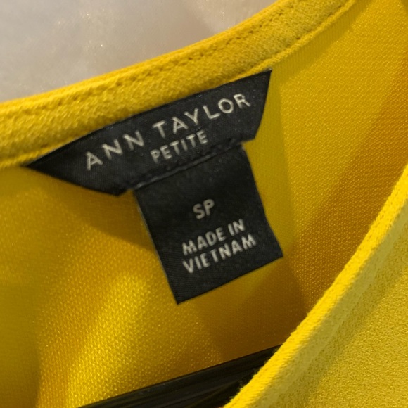 ANN TAYLOR Cold Off the Shoulder Blouse Bell Sleeve Top Yellow Mustard Size SP - Picture 11 of 11